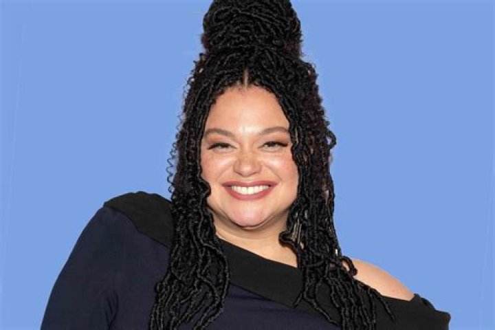 Michelle Buteau Tackles Birthday Parties, Divorce and Insensitive Questions