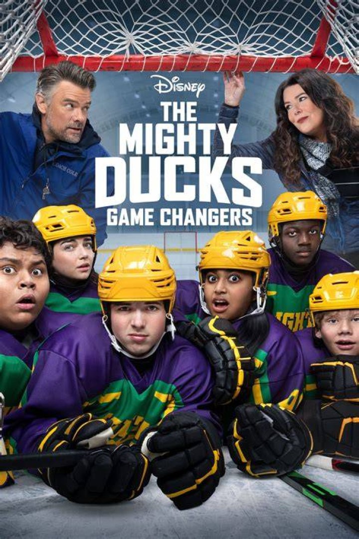 Mighty Ducks' Shaun Weiss Celebrates 2 Years of Sobriety