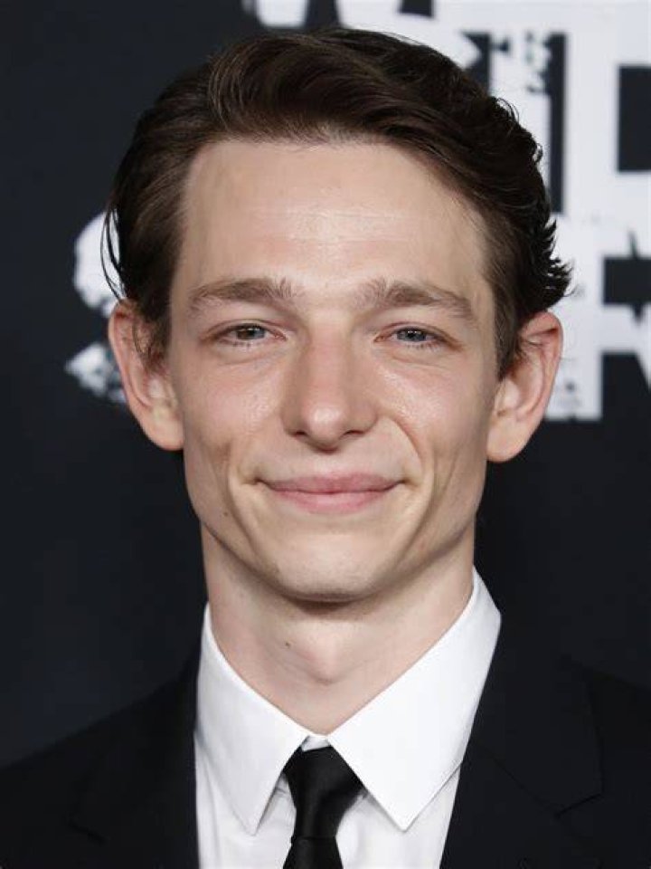 Mike Faist Actor, Singer, Dancer