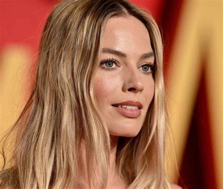 MOST BEAUTIFUL WOMAN Fast and Furious 5 Photos,Stills,Images