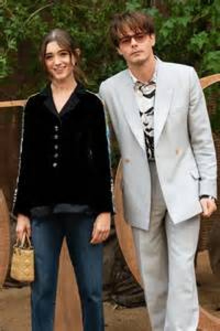 Natalia Dyer And Charlie Heaton Have They SplitUp? Kreweduoptic