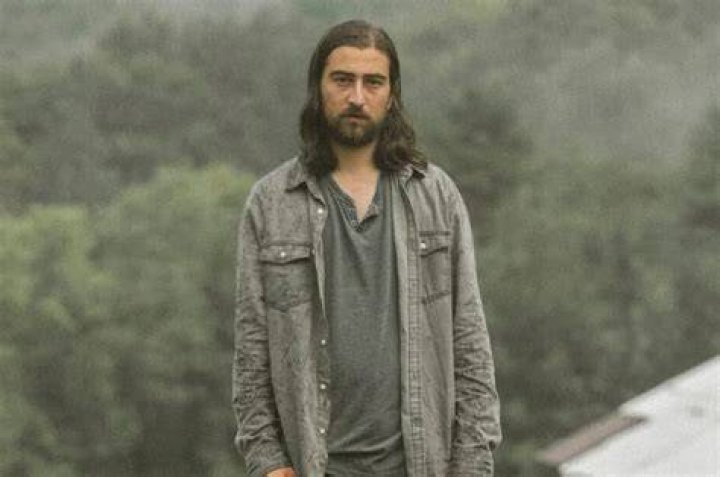 Noah Kahan Height, Weight, Age, Girlfriend, Family, Biography, Facts