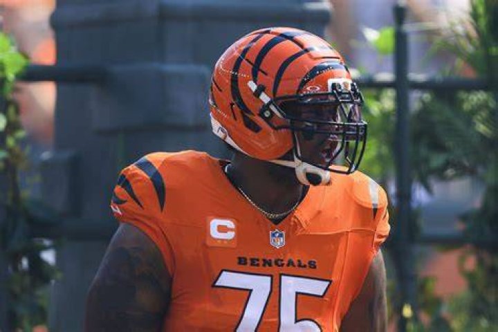 Orlando Brown Jr. to play under the franchise tag for the Chiefs