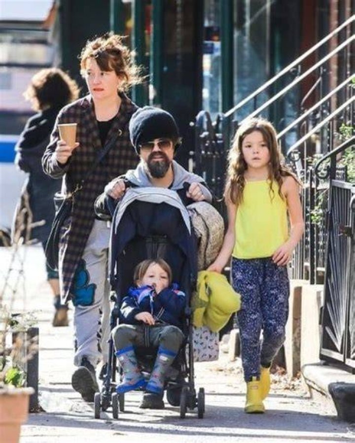Peter Dinklage: Relationships And Family Life