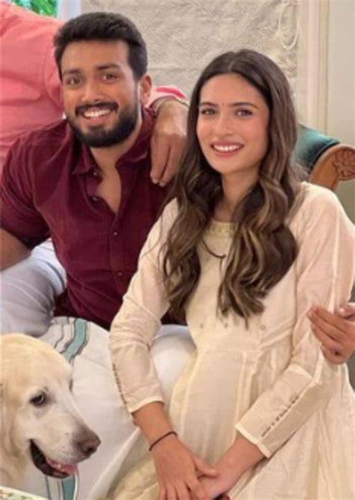 PIC TALK Kalidas Jayaram Poses Adorably With Rumoured Girlfriend