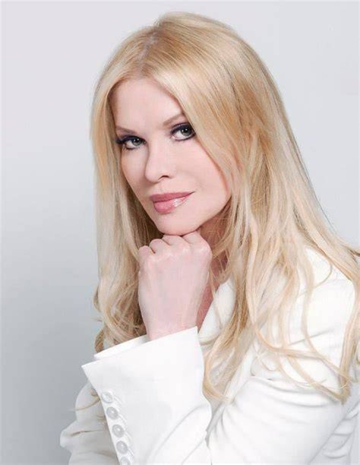 Pictures of Cindy Jackson