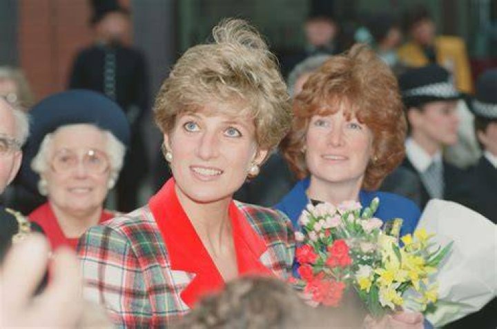 Princess Diana Sister All About Sarah Spencer, Featured in "The Crown