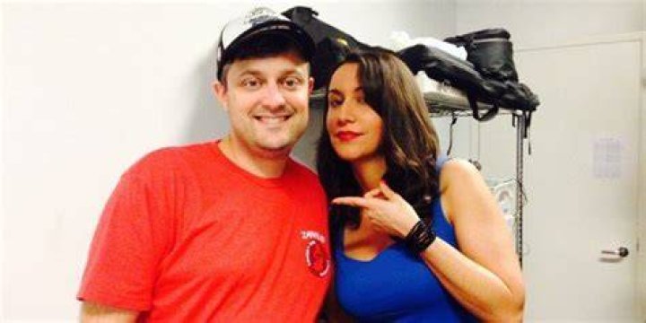 Rachel Feinstein And Nate Bargatze Give Advice To Their Younger Selves