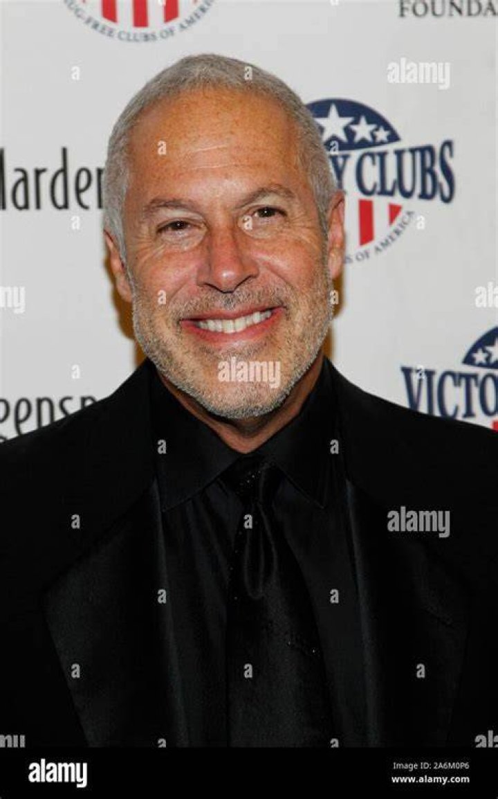 Richard Siegel at arrivals for Victoria Siegel Foundation and