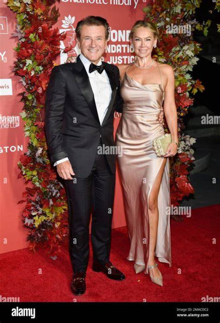 Robert Herjavec Wife Kym Johnson Marriage, Kids, Job
