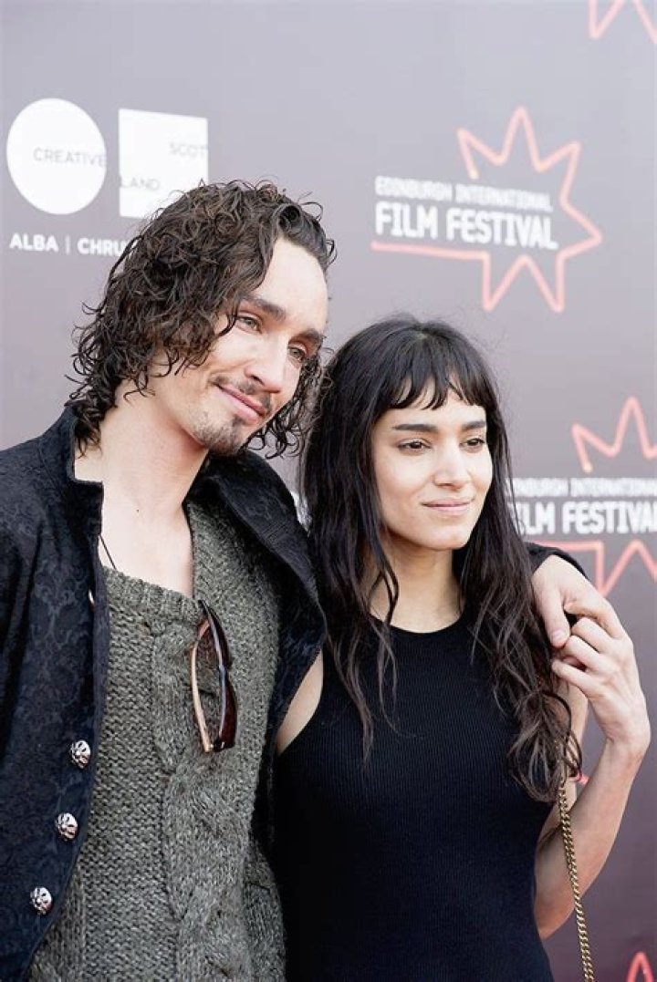 Robert Sheehan and Sofia Boutella loved up at the Jet Trash premiere 2