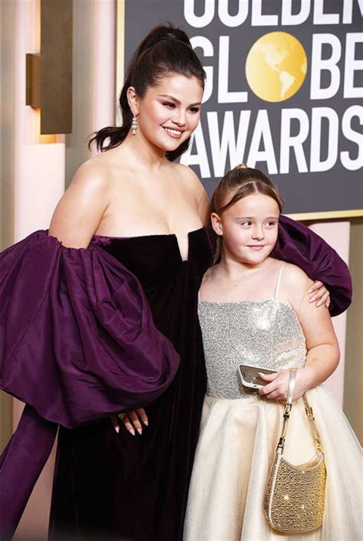 Selena Gomez Brings Little Sister as Her Golden Globes Date &mdash; and She's