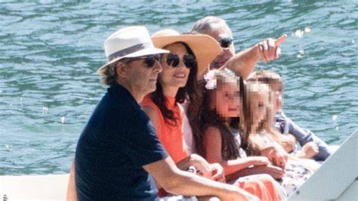 Seltener Anblick Amal und Clooney bei Trip mit Kids