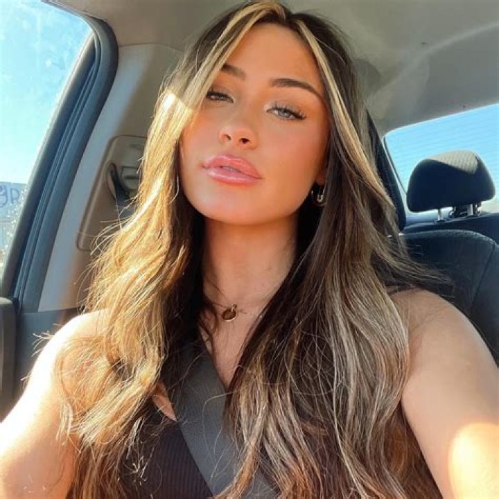 Sexy Content: McKinley Richardson's Leaked OnlyFans Photos Uncover