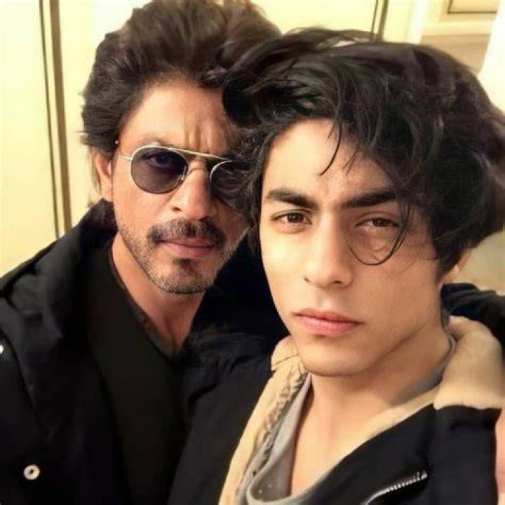 Shahrukh Khan Son 10 Praiseworthy Pictures Reviewit.pk