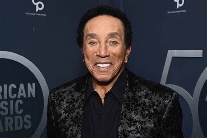 Smokey Robinson & His Exwife Claudette Suffered 7 Miscarriages