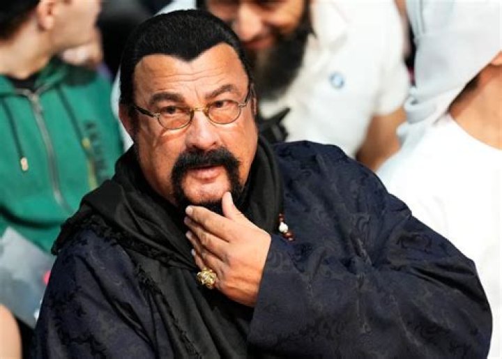 Steven Seagal Slams U.S. Media for &lsquo;Lies&rsquo; Over Vladimir Putin &lsquo;I Am