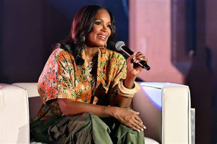 Tameka Foster Biography, Net Worth, Age, Height, Weight, Boyfriend