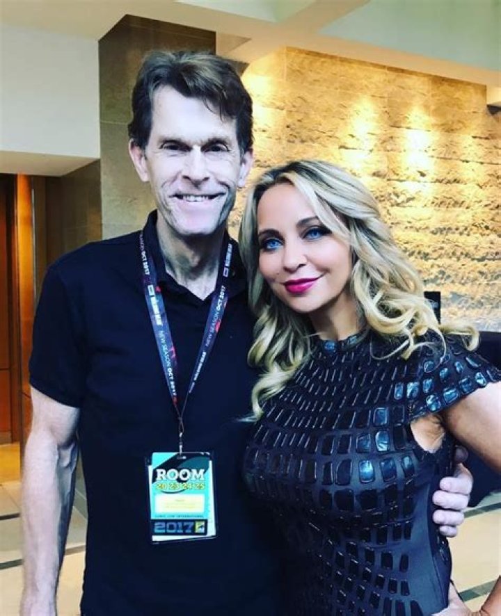 Tara Strong Ehemann, Vermögen, Größe, Tattoo, Herkunft 2024 Taddlr