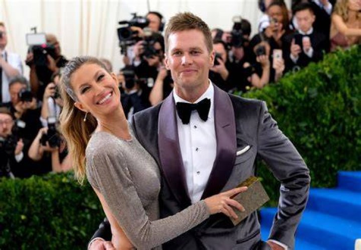 Tom Brady Height Revealed How Tall and Heavy is The NFL Quarterback