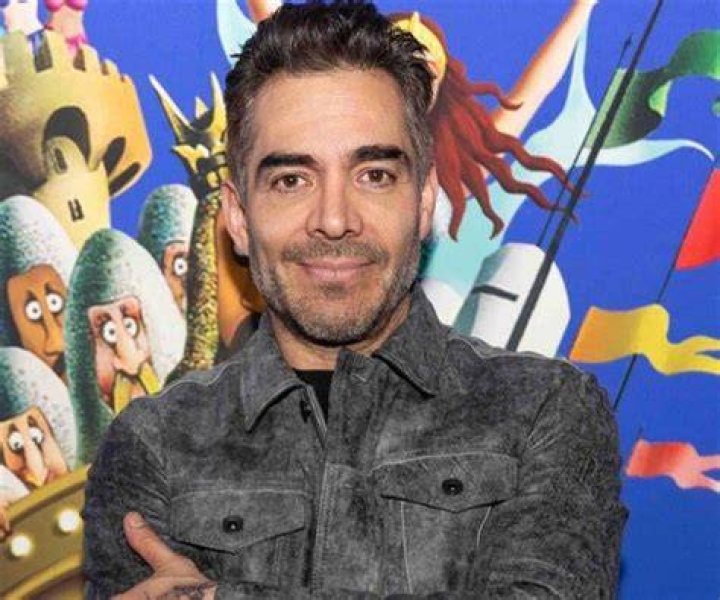Unraveling The Extraordinary World Of Omar Chaparro