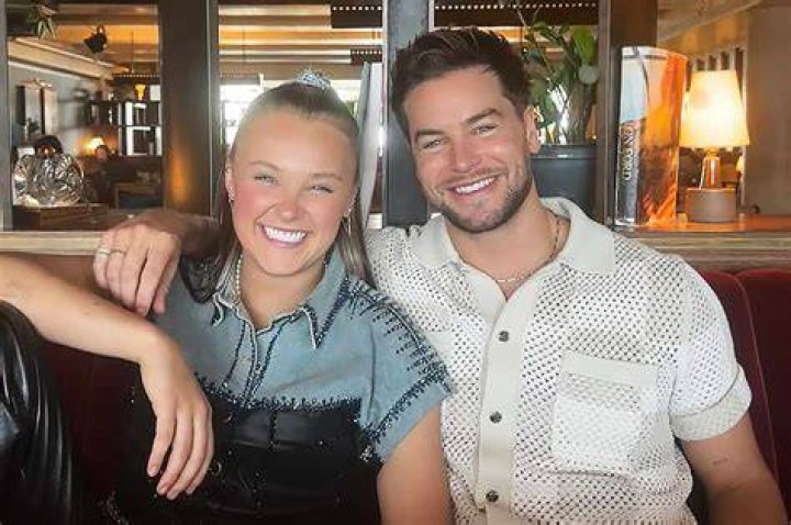 Unveiling JoJo Siwa's Partner: Uncover Hidden Insights