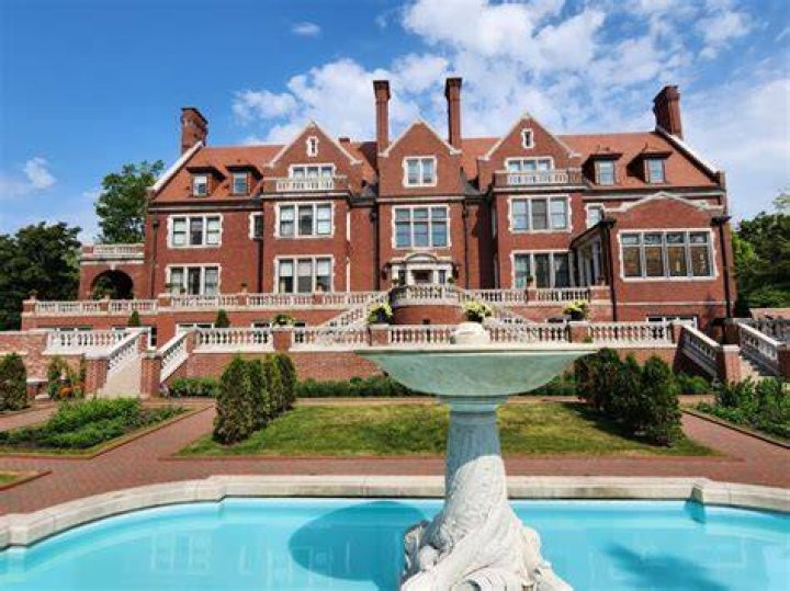 Unveiling The Haunting Enigma Of The Glensheen Mansion