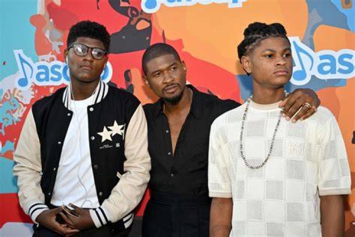 Usher Cinco Raymond V Celebsgraphy
