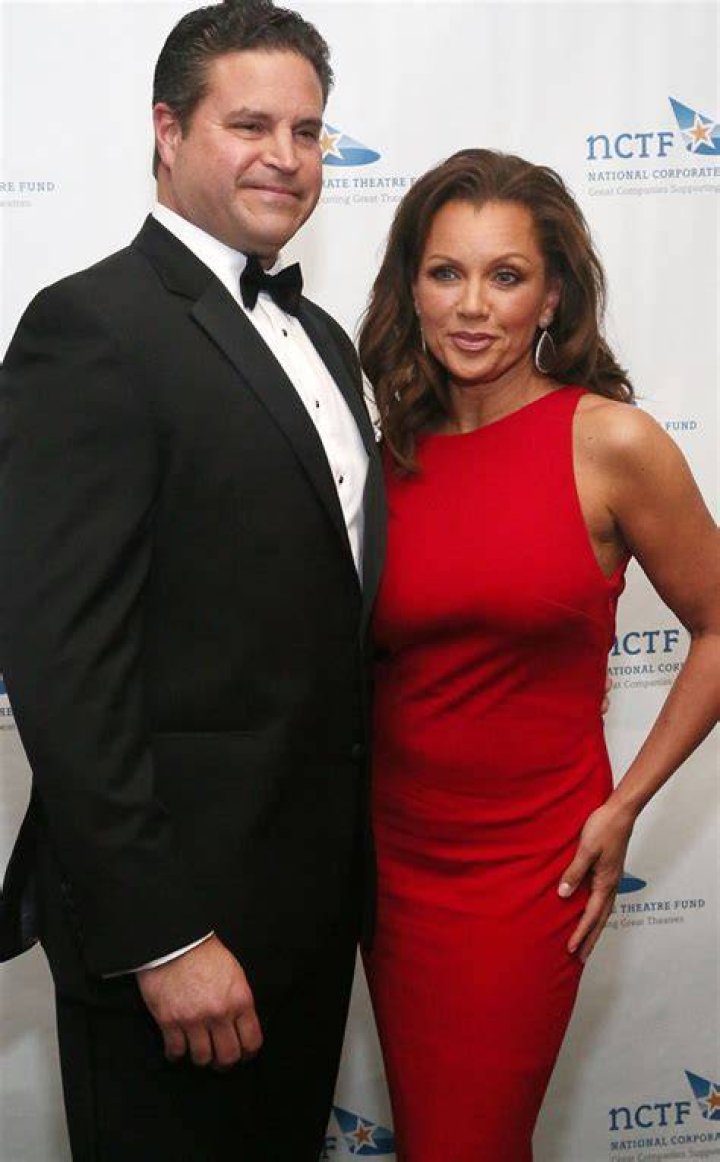 Vanessa Williams Marries Boyfriend Jim Skrip! Vanessa williams