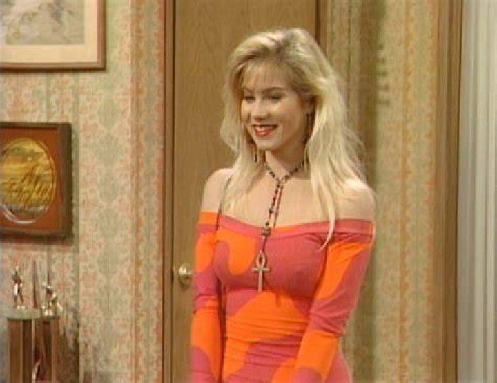 Where Is Kelly Bundy From Married... With Children Now?