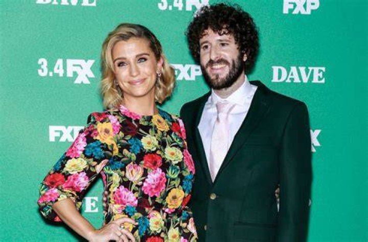 Who are Lil dicky girlfriend and Wife? Amazing Viral News