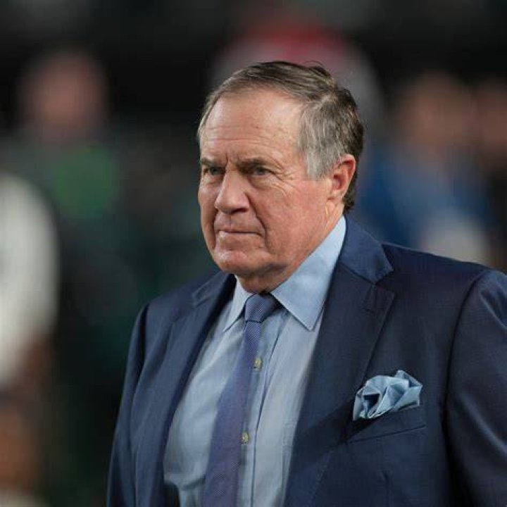 Who Is Bill Belichick's Girlfriend? Meet Linda Holliday! Photo 4222544