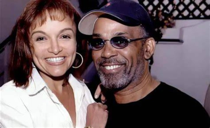 Who is Frankie Beverly Wife or Girlfriend, Are they Even Married