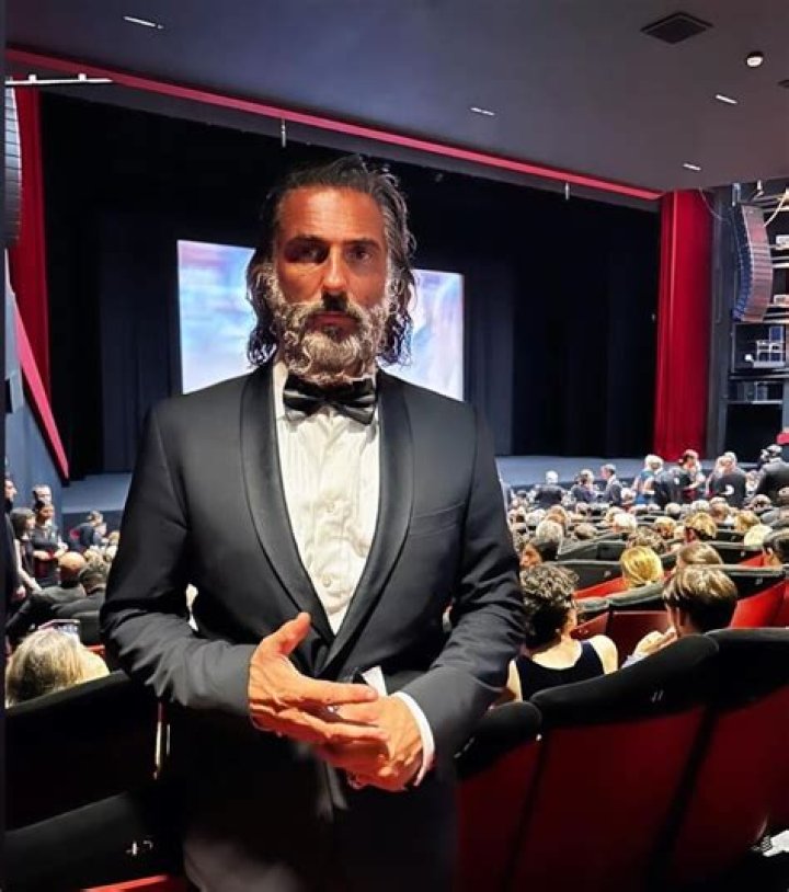 Who is Ilan Tobianah Zeus? Net Worth, Age, Wife, and Height