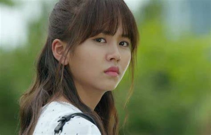 Who Is Kim So Hyun's Husband? All The Facts About Her Love Life