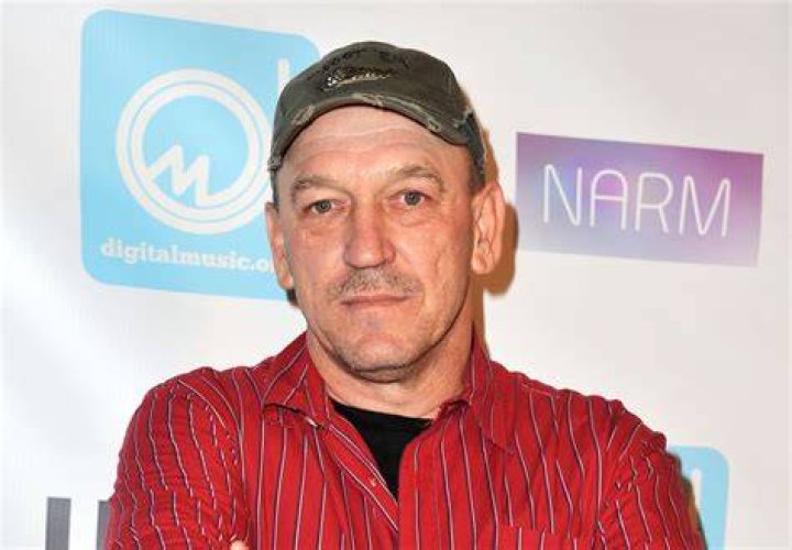 Who is Troy Landry on Swamp People? Age and net worth of History star!