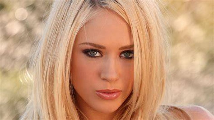 widescreen hd kagney linn karter HD Wallpaper