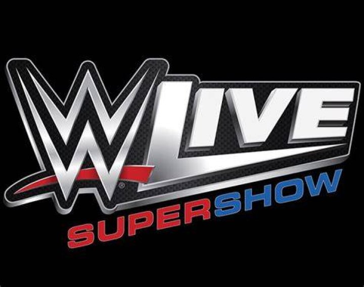 WWE Supershow Charlotte Spectrum Center Koobit