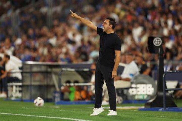 Xavi signs one year extension with AlSadd as Barcelona return put on