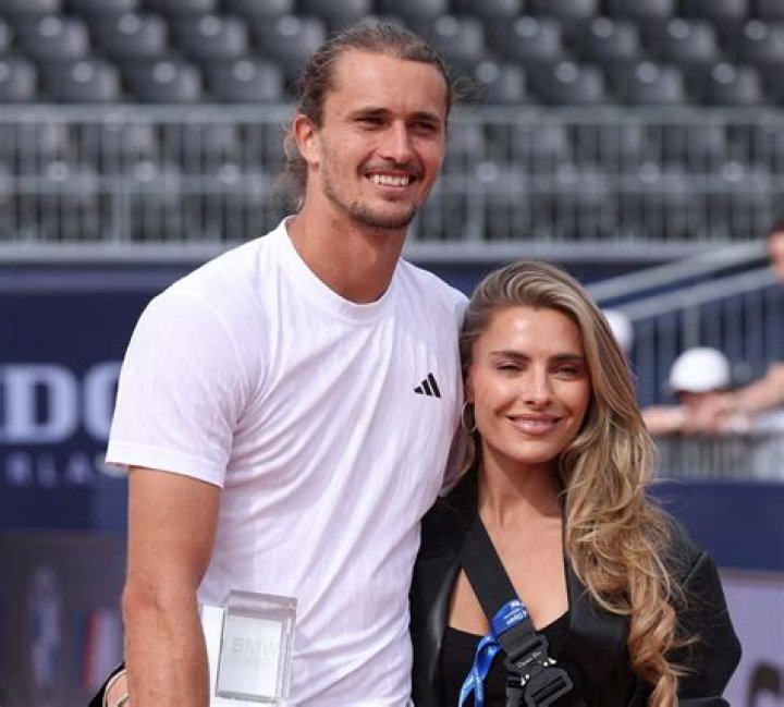 Zverev Figlia Vita Da Celebrita
